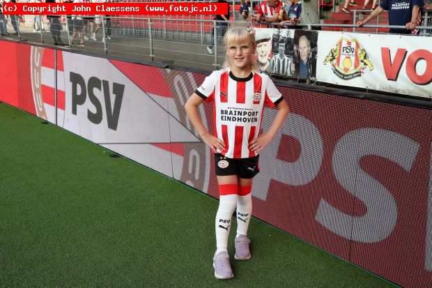 Mascotte Noor van den Brink