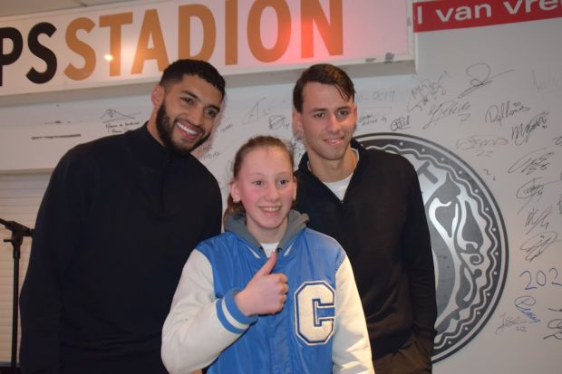 Foto's homebezoek; Saibari en Smolenaars